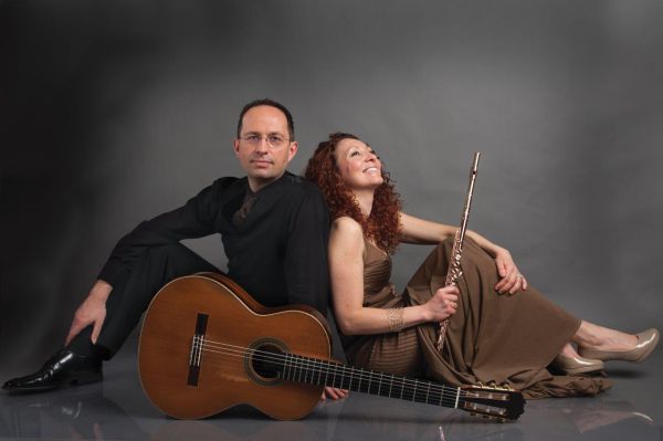 0208 Cavatina Duo 2 decorative image of 0208-Cavatina-Duo-2 , Unconventional Cavatina Duo performs chamber music at PSC Feb. 10 2017-02-08 15:15:19