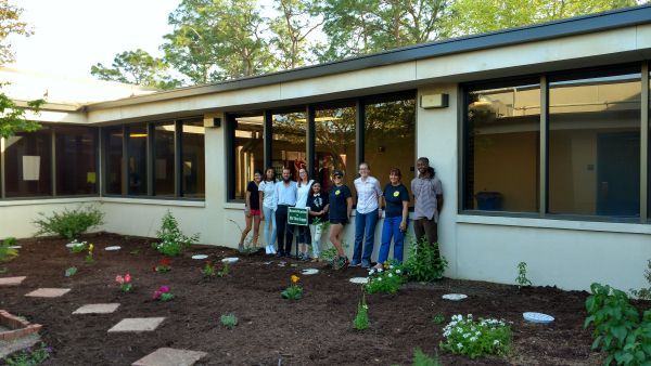 0425 PB PTK Garden 2 decorative image of 0425-PB-PTK-Garden-2 , Phi Theta Kappa Friendly Garden 2017-04-25 11:03:03