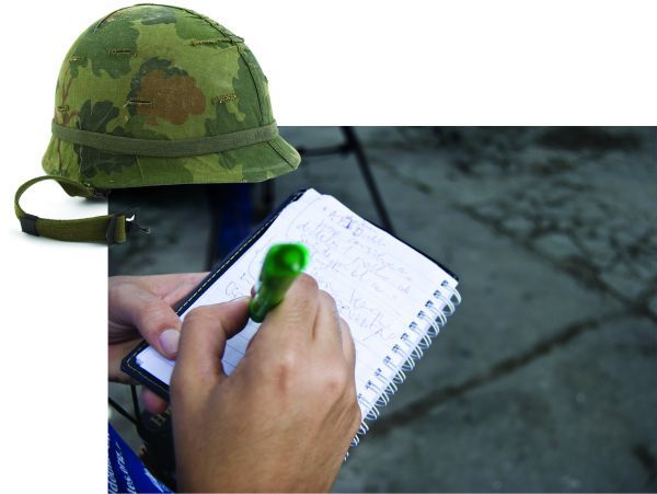 Reporter making his anotation during a interview decorative image of 0505-How-I-Got-That-Story-at-PSC-2 , ‘How I Got That Story’ onstage at PSC May 18-21 2017-05-05 14:55:39