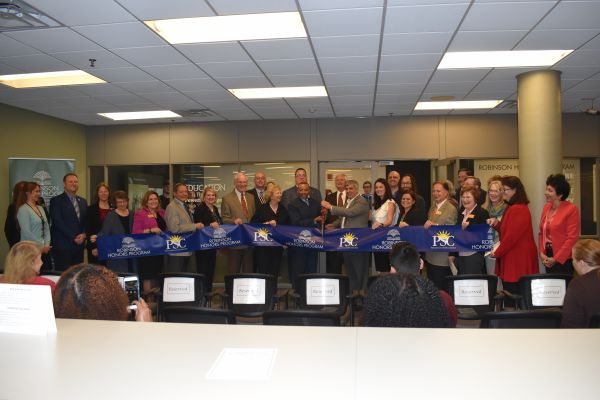 decorative image of Robinson-Honors-Program-2 , Auto Draft 2019-03-07 11:53:19