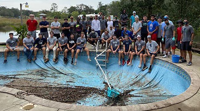 decorative image of poolgroup , PSC student-athletes help community recover from Hurricane Sally 2020-09-28 14:44:26