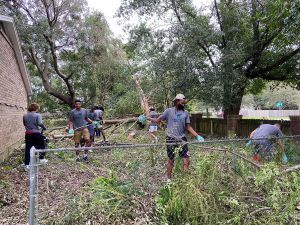 decorative image of yardclean , PSC student-athletes help community recover from Hurricane Sally 2020-09-28 14:44:33