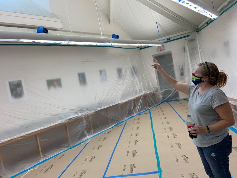 decorative image of michellepointing , Dealing with pandemic prepared Visual Arts instructors for disruption by Hurricane Sally 2020-10-07 13:45:03