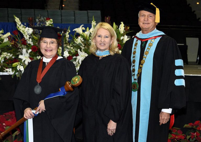 decorative image of susanmorgan2018 , PSC Humanities and Social Sciences department head Susan Morgan retires after 31 years 2021-04-28 13:42:03