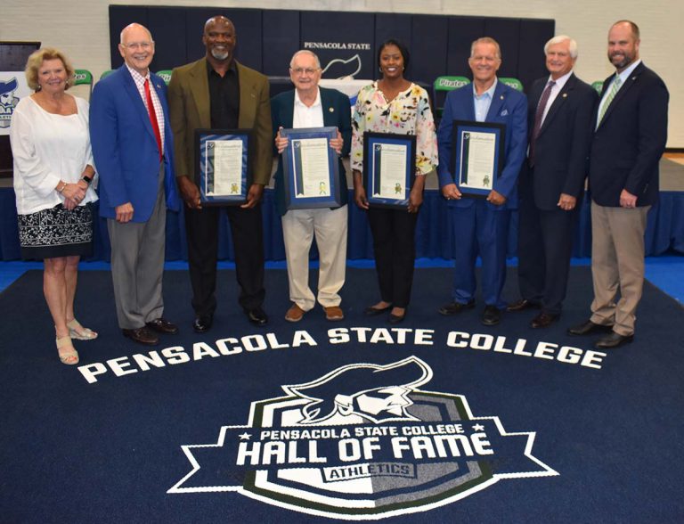 decorative image of 2021AthleticsHoF , PSC Hall of Fame legends, student-athletes celebrate at the 2021 Pirate Experience 2021-09-14 15:45:25