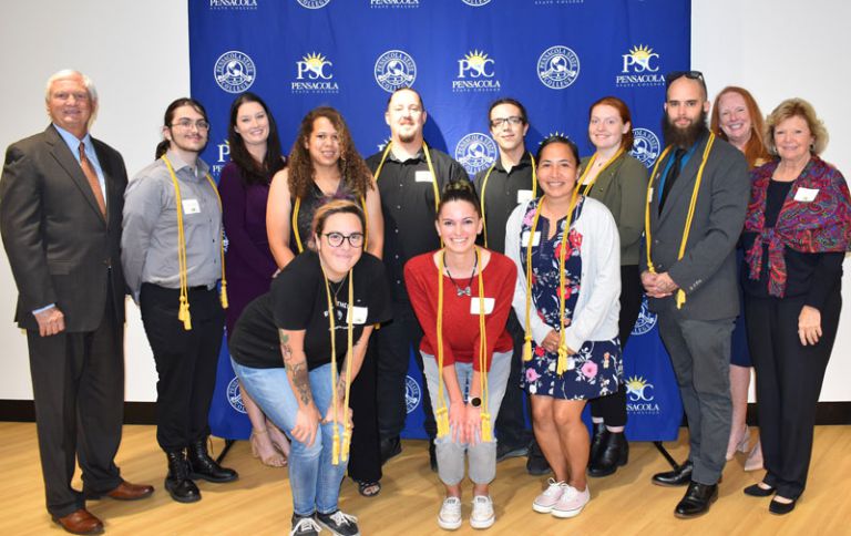 Robinson-Honors-Program-Scholars-sm decorative image of Robinson-Honors-Program-Scholars-sm , PSC honors Student Ambassadors, Robinson Honors Scholars, Presidential Scholars 2022-09-30 10:15:17