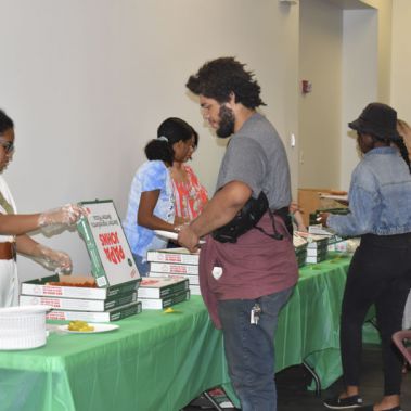 decorative image of DSC_0361-2 , Pizza with the President brings students, administration together 2022-10-07 08:27:30