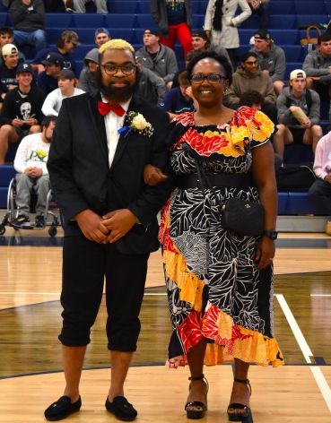 decorative image of Tyriq-Flowers-and-escort-scaled ,   2024-02-20 13:03:08