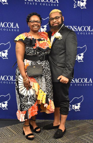 decorative image of Tyriq-Flowers-and-family-1-scaled ,   2024-02-20 13:03:52