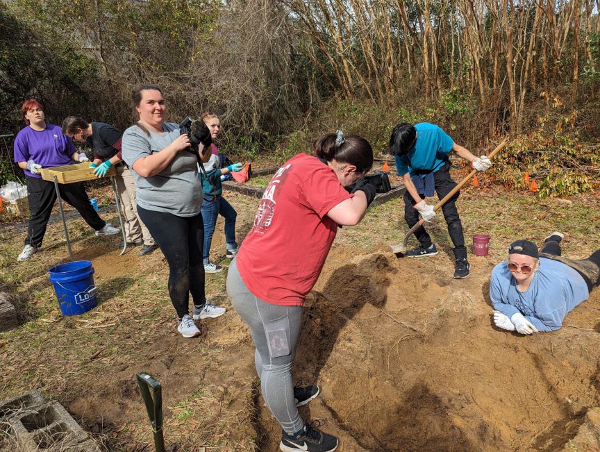 pig1 decorative image of pig1 , PSC crime scene tech students locate, examine carcass during annual pig dig 2024-02-20 11:53:53