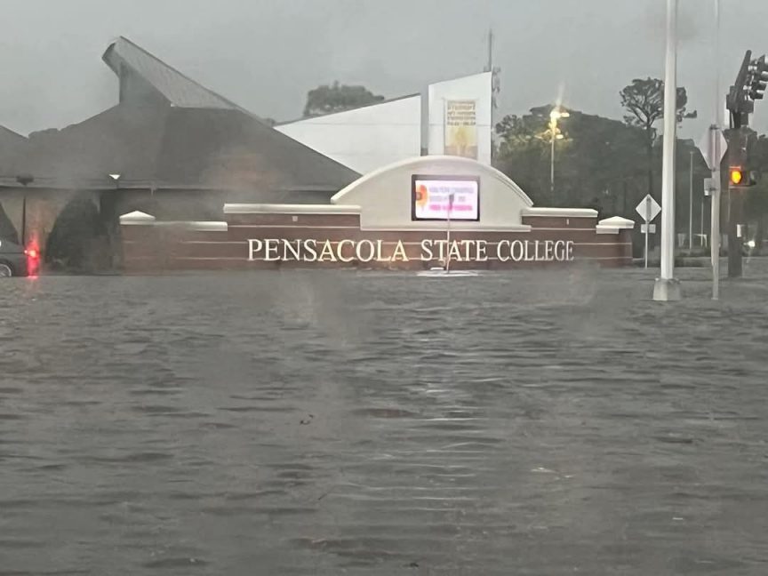 Pensacola thunderstorms2 decorative image of Pensacola-thunderstorms2 , Pens-“uh-oh!”-cola thunderstorms leave PSC underwater 2025-04-02 09:01:57